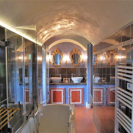 Chateau La Servayrie - Chambre D'Hotes Marcillac-Vallon Exteriér fotografie