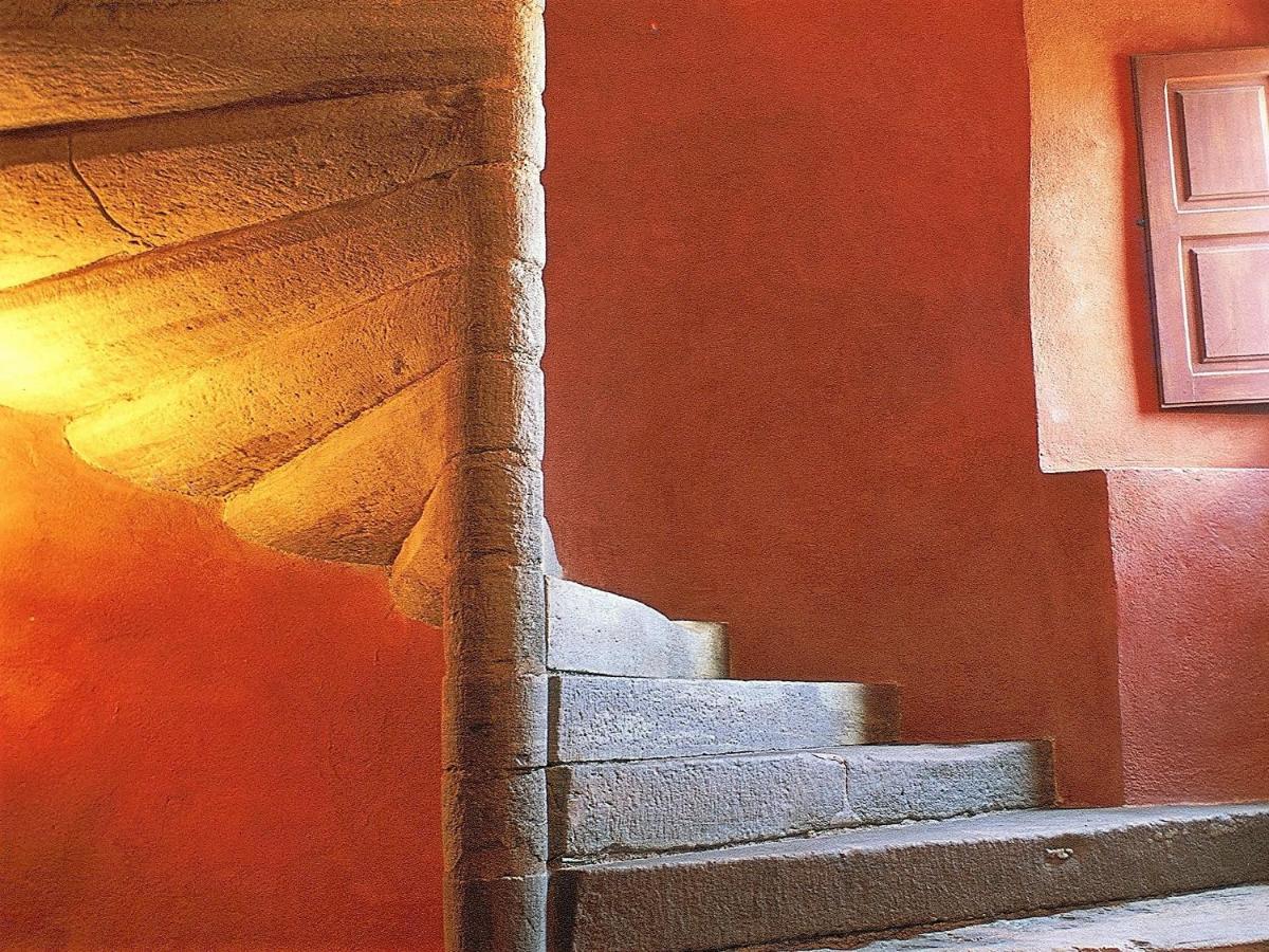 Chateau La Servayrie - Chambre D'Hotes Marcillac-Vallon Exteriér fotografie