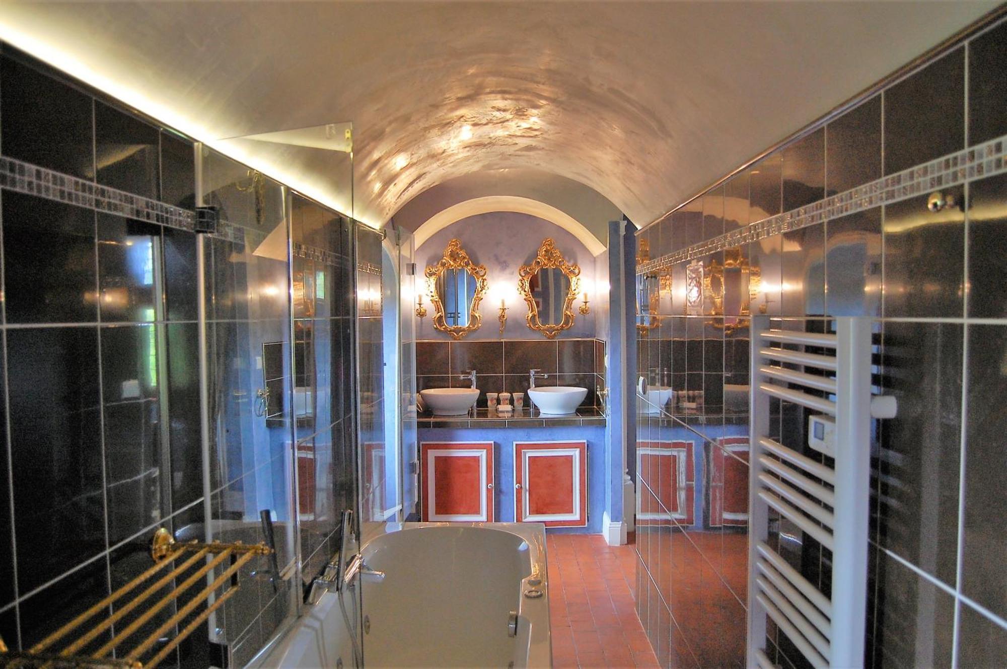 Chateau La Servayrie - Chambre D'Hotes Marcillac-Vallon Exteriér fotografie